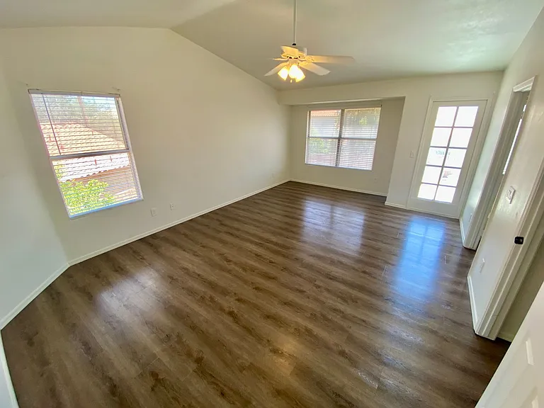 12637 W Cambridge Ave — Photo 17