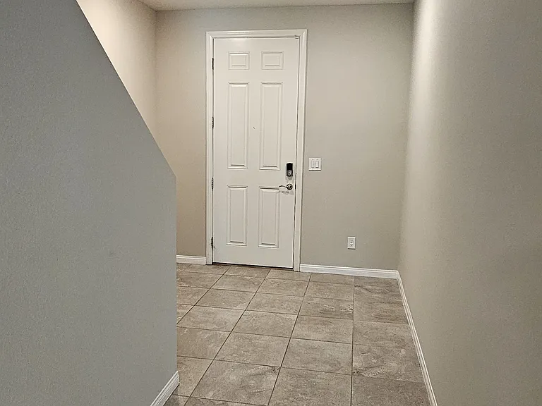 4515 Solitude Falls Ave — Photo 3
