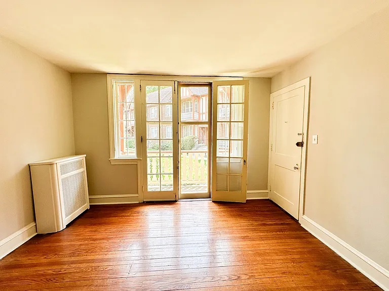 Metropolitan Windermere Court — Photo 11