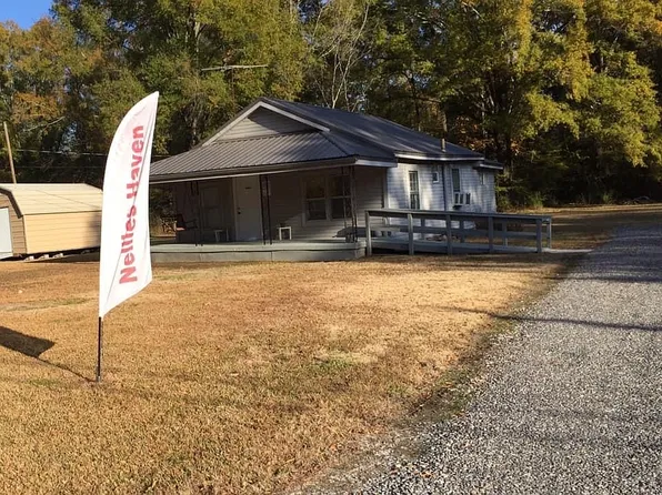 1426 Happy Valley Rd, Rossville, GA 30741