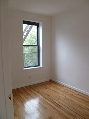 Rented by Arena Real Estate | media 3