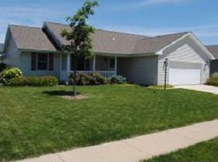 615 Sedgegrass Dr, Champaign, IL
