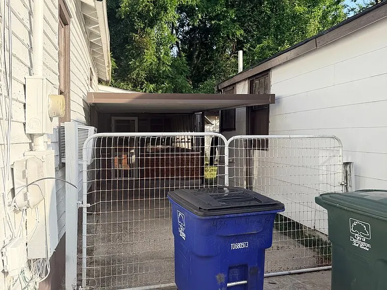 435 W Broad St — Photo 3