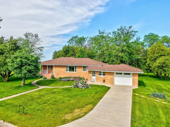 2651 E 2900 North Rd, Ancona, IL 61311