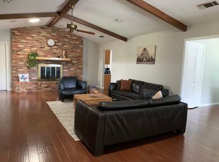 1004 Edgecliff Dr, Bedford, TX 76022