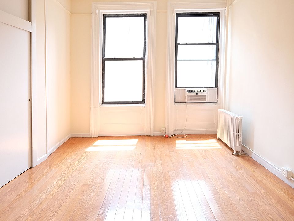 1st image of 138 Montague St APT 4