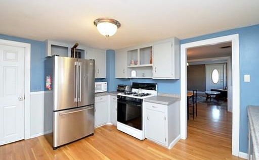 2nd image of 309 Essex St