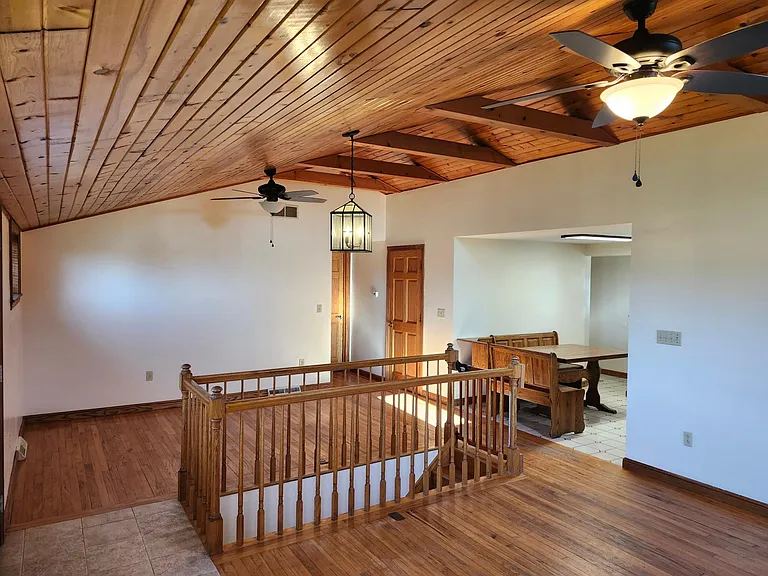 157 Golden City Rd — Photo 19
