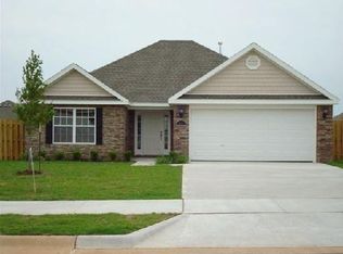 2501 SW Huntwick Ave, Bentonville, AR 72712