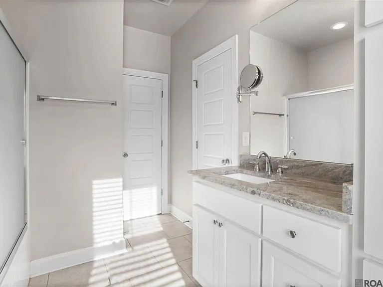 8123 Stonelake Circle East Ave — Photo 12