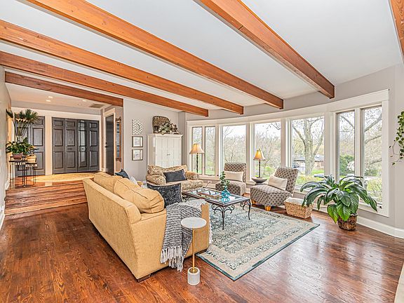 4th image of 8210 W Knollwood Dr