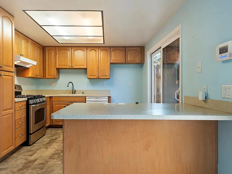 8707 Cedros Ave #7 — Photo 12
