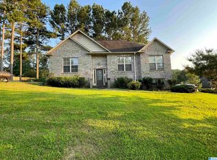 822 Rustling Rd, Odenville, AL 35120