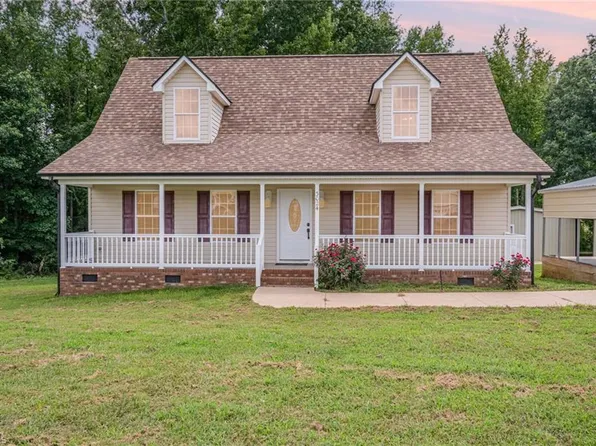 3024 Barberry Ct, Asheboro, NC 27205