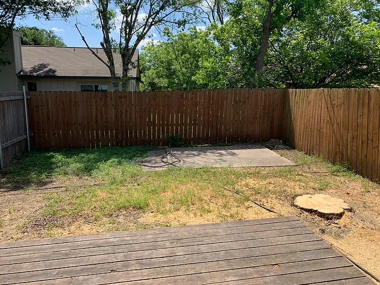 1302 Lauretta Wood Dr #B — Photo 5