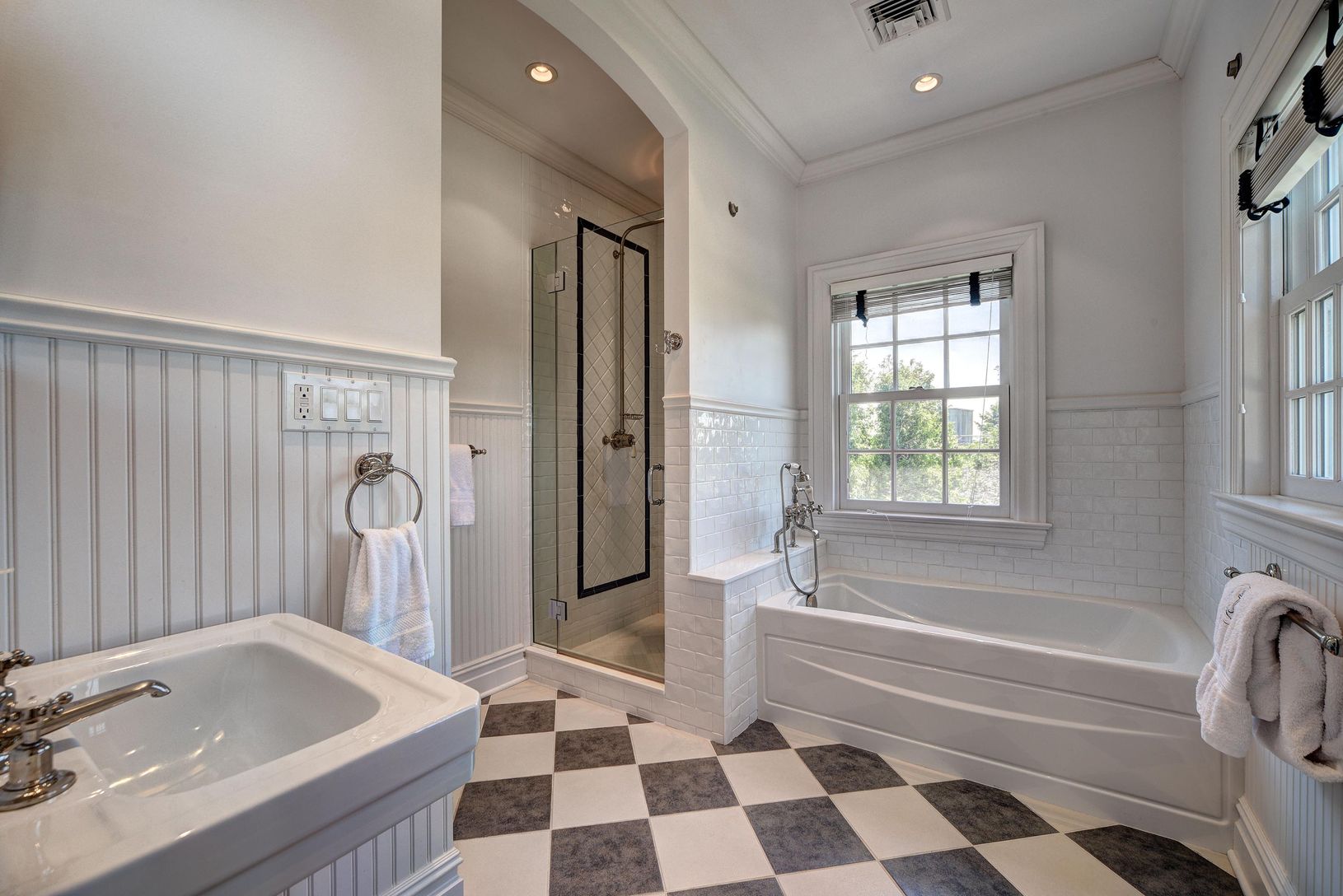  1st floor bedroom suite bathroom