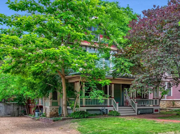 109 SW Woodlawn Ave, Topeka, KS 66606