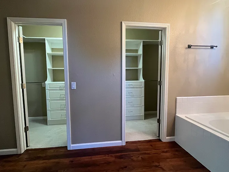 4247 Christopher Michael Ct — Photo 36