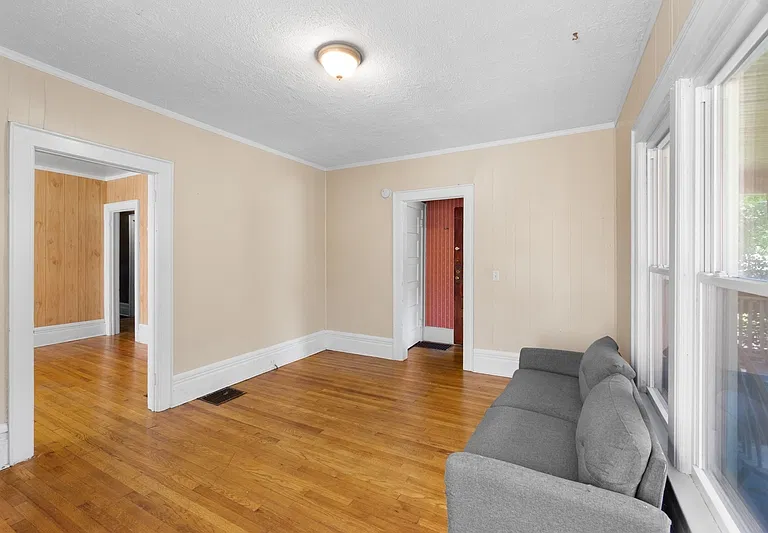 247 Roosevelt Ave #1 — Photo 5