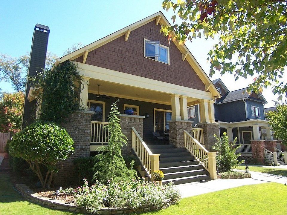 Better than new cratfsman... this home is loaded with upgrades, heavy moldings and great open floor 