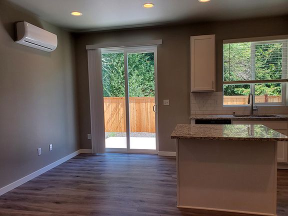 4th image of 6916 Liberty St SW #2