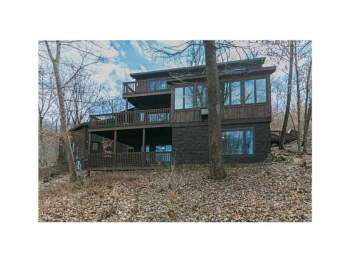 Building Photo - 3125 S Ed Edwards Rd