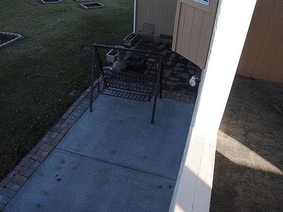 lower paver patio