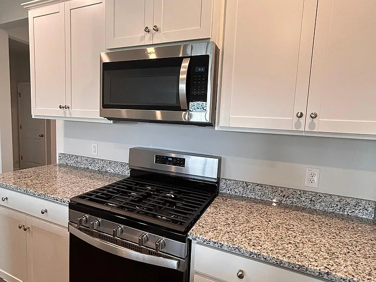 477 Lake Ridge Blvd — Photo 11