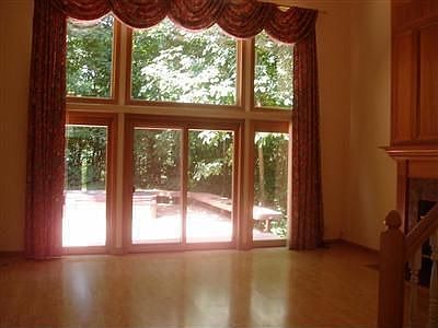 4th image of 9221 Olde Woods Ct