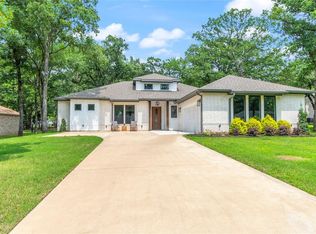128 Saint Andrews Dr E, Mabank, TX 75156