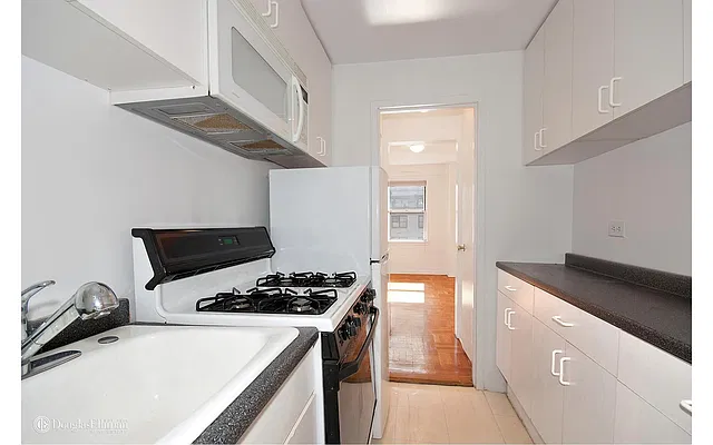 Rented by Douglas Elliman | media 10