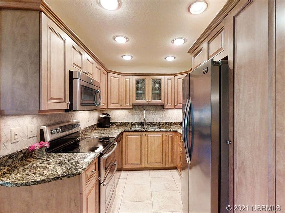 1st image of 3800 Saxon Dr #490