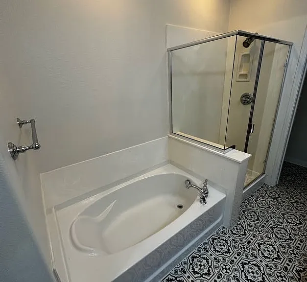 25502 Huntwood Ave — Photo 17