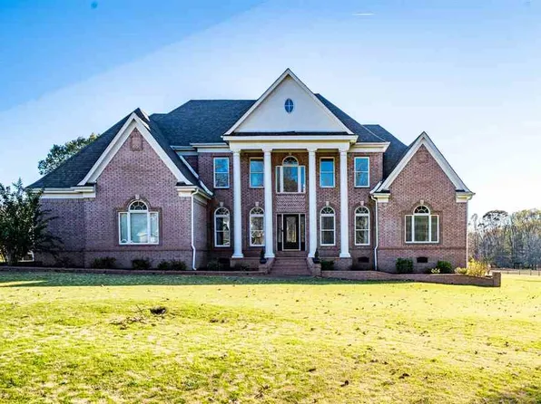 900 Estate Dr, Eads, TN 38028