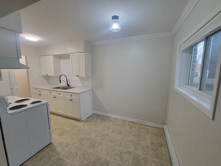 157 Prince St #5 — Photo 17