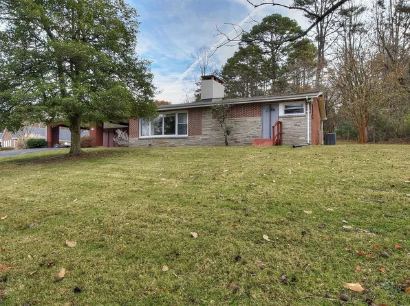 237 Echo Ln, Bluff City, TN 37618