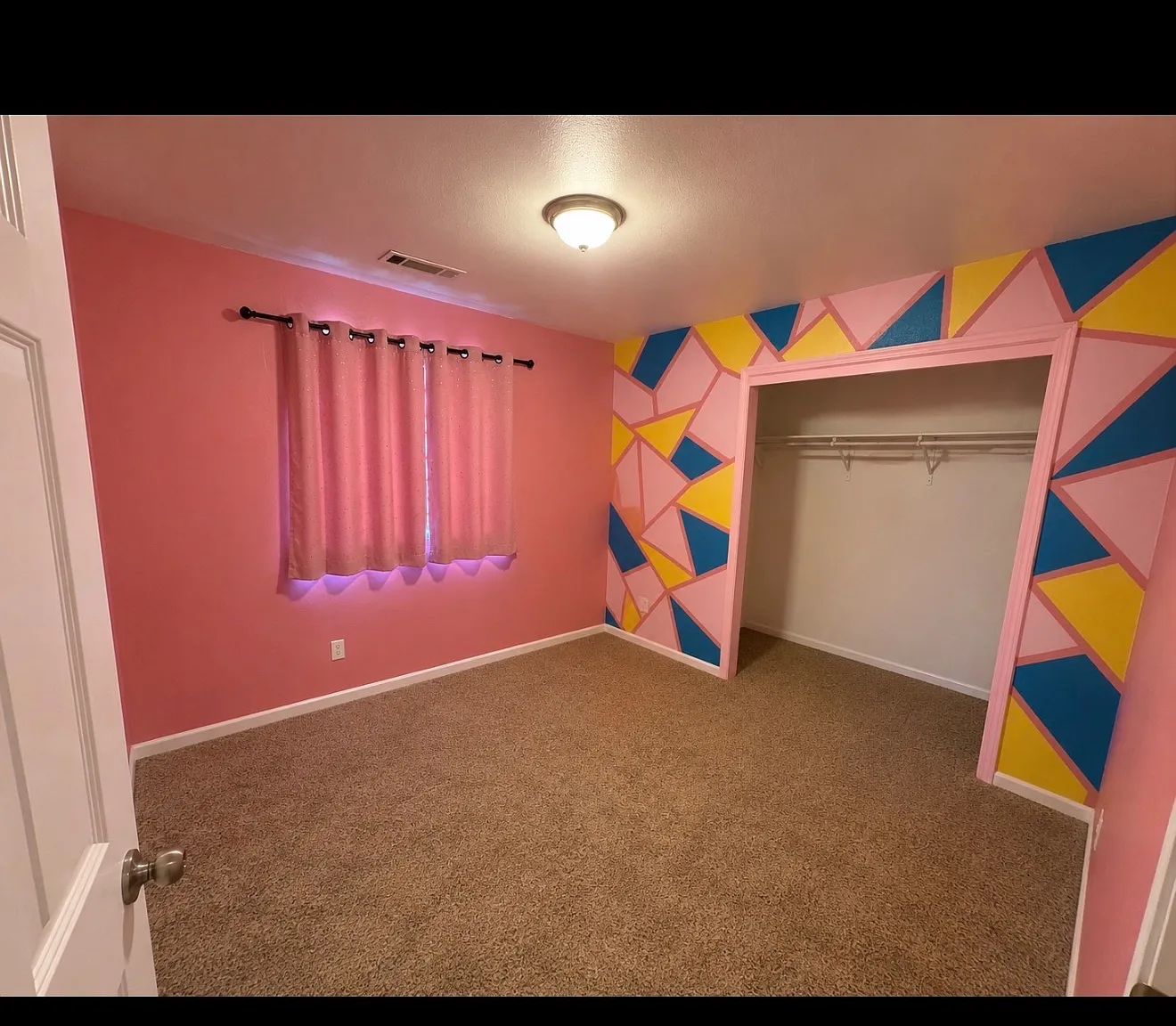 4 bed, 1439 sqft, $2,700 — Photo 3