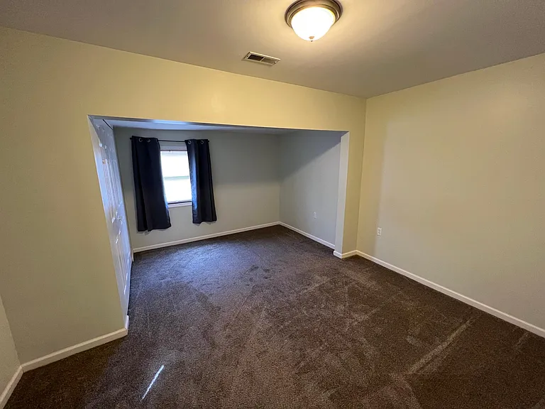 213 Central Ave — Photo 9