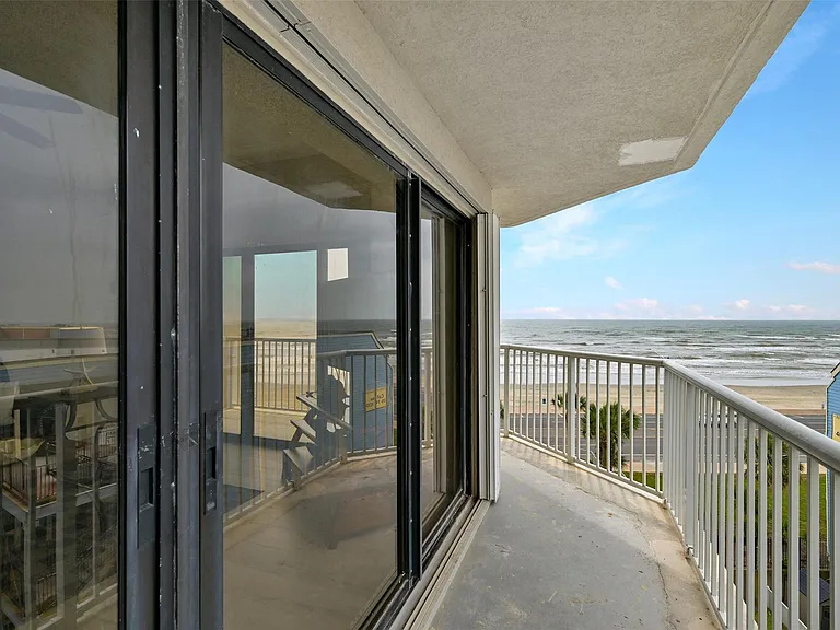 7700 Seawall Blvd #512 — Photo 9