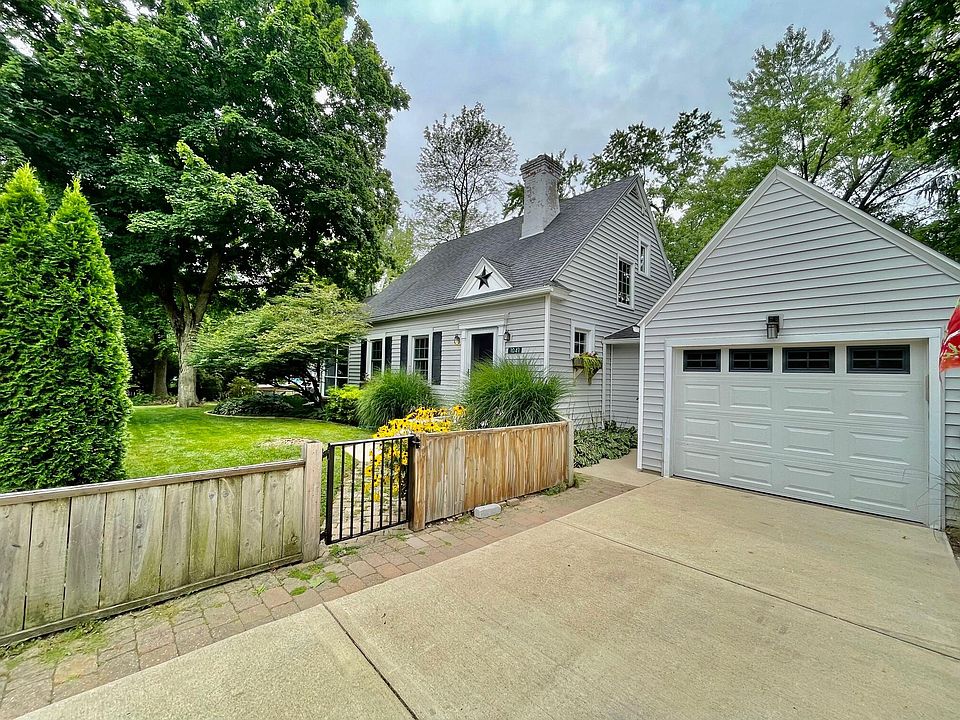 1041 Covell Ave NW, Grand Rapids, MI 49504 Zillow