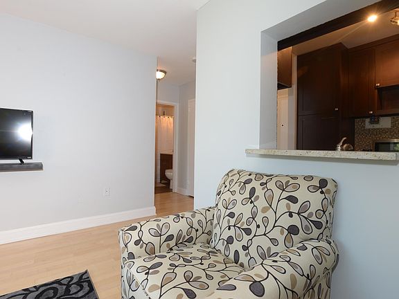 3rd image of 1021 Arlington Blvd #540-E