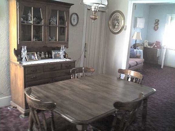 4th image of 111 Robinson St