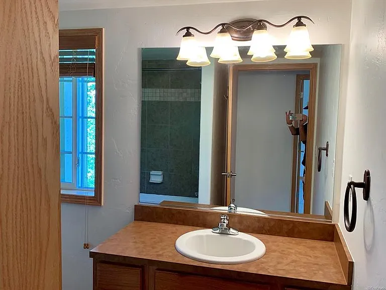 3370 Columbine Dr — Photo 18