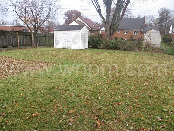 5th image of 1832 Ridgemore Ave