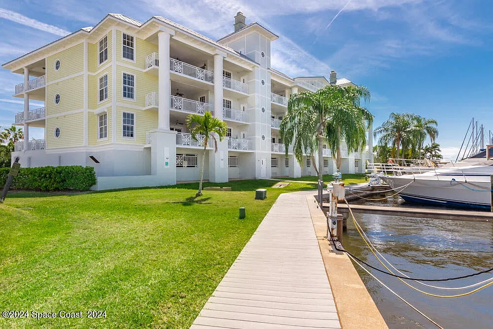 3 bed, 2.5 bath, 2678 sqft, $3,500 — Photo 1
