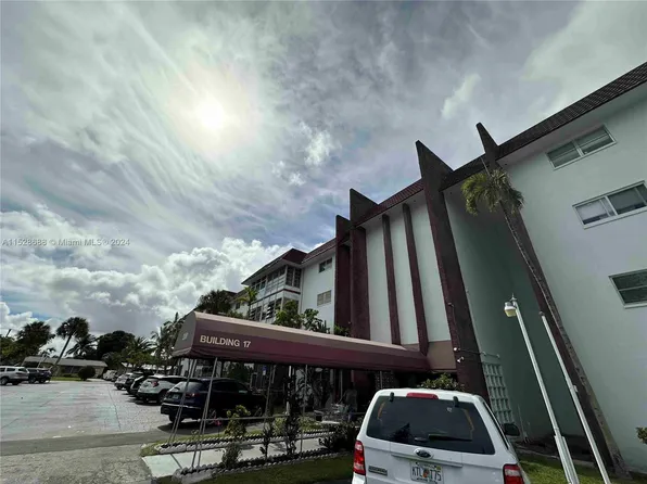 2061 NW 47th Ter APT 405, Fort Lauderdale, FL 33313