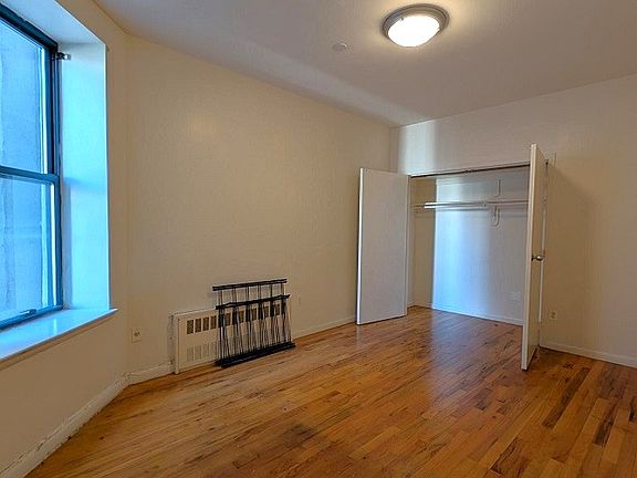 5th image of 137 W 112th St APT 4D