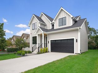 5515 Alabama Ave, Clarendon Hills, IL 60514