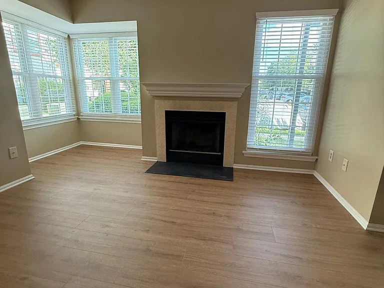121 Andover Pl — Photo 7