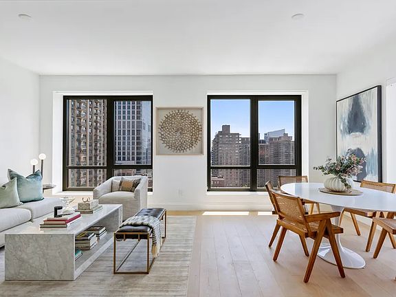 3rd image of 214 W 72nd St